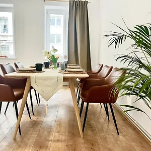 Design - Parking - Kingsize-bett - 2x Bad - Zentrum Appartement