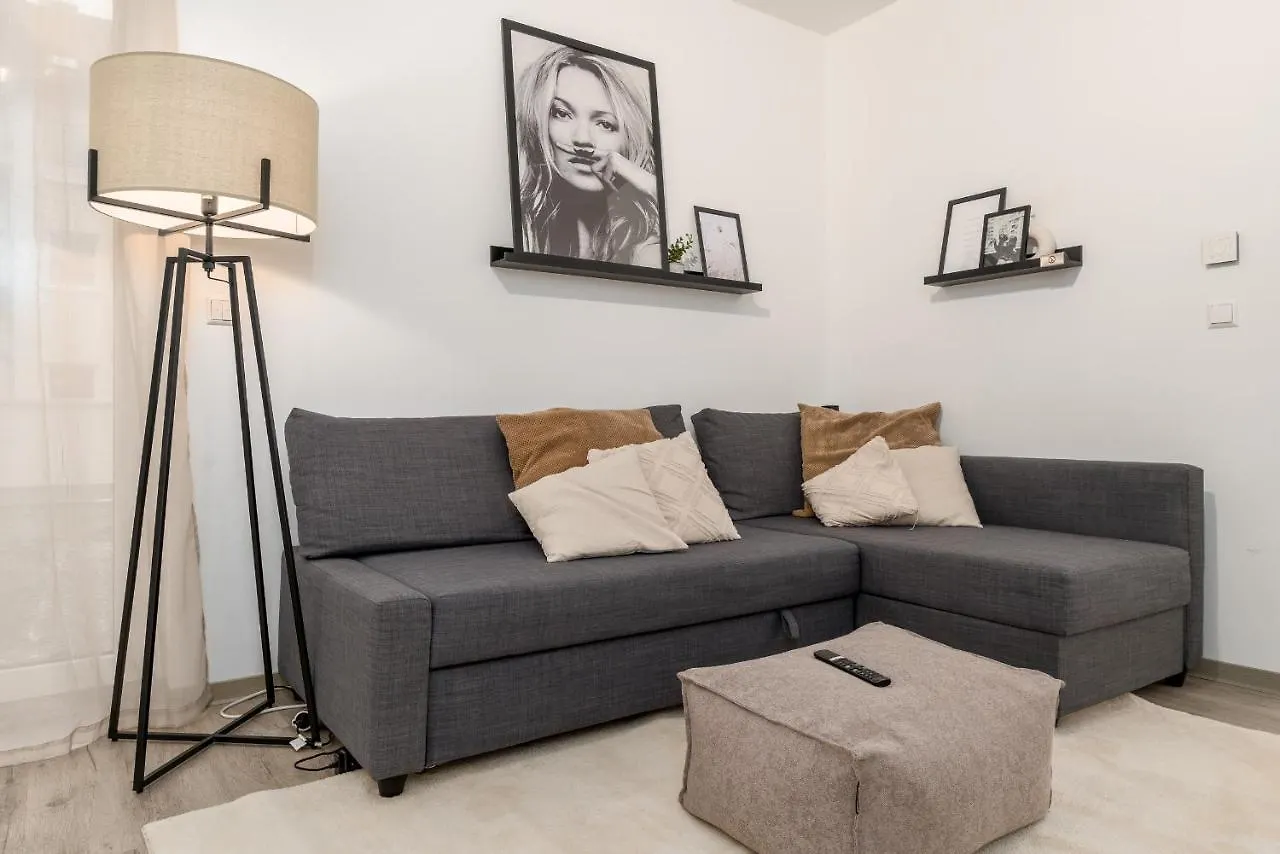 Liberty Home Platinum - Apartments Ганновер 0*,  Германия