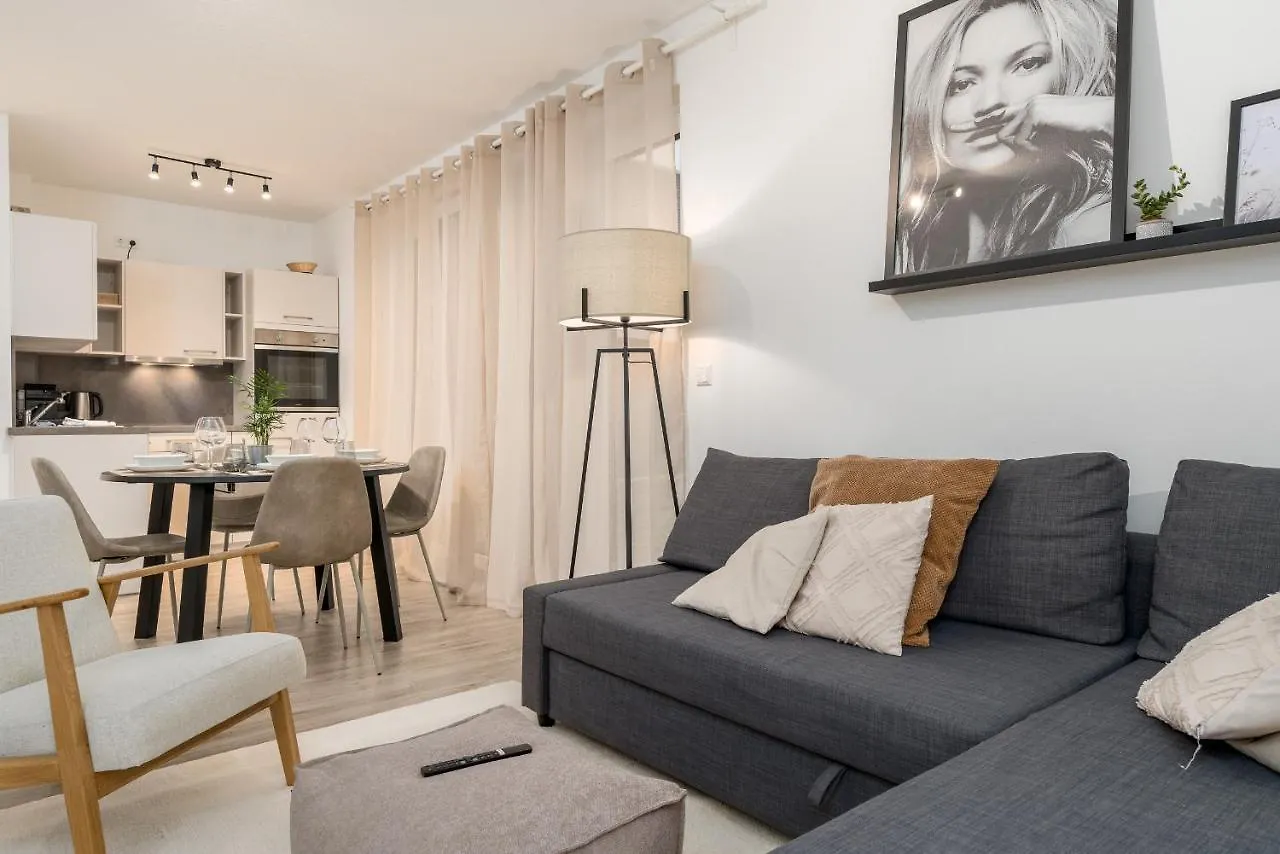 Liberty Home Platinum - Apartments Ганновер